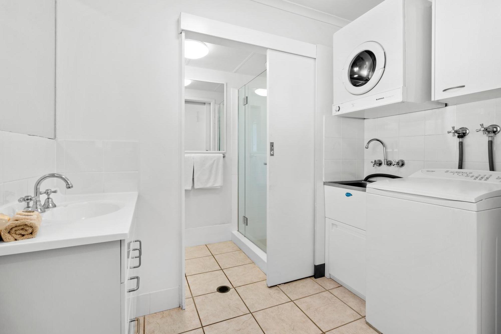 Motel Cayman Quays Noosaville Esterno foto